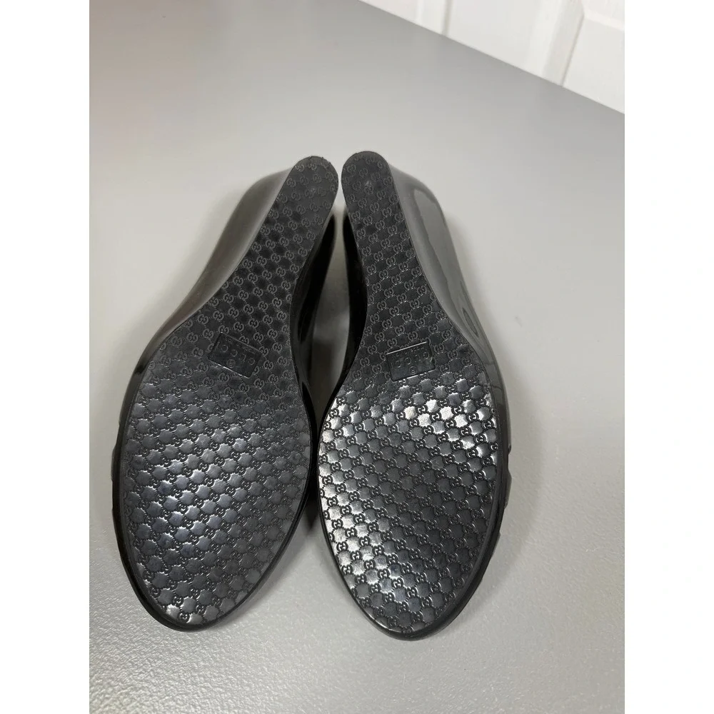 Gucci textured jelly comfortable